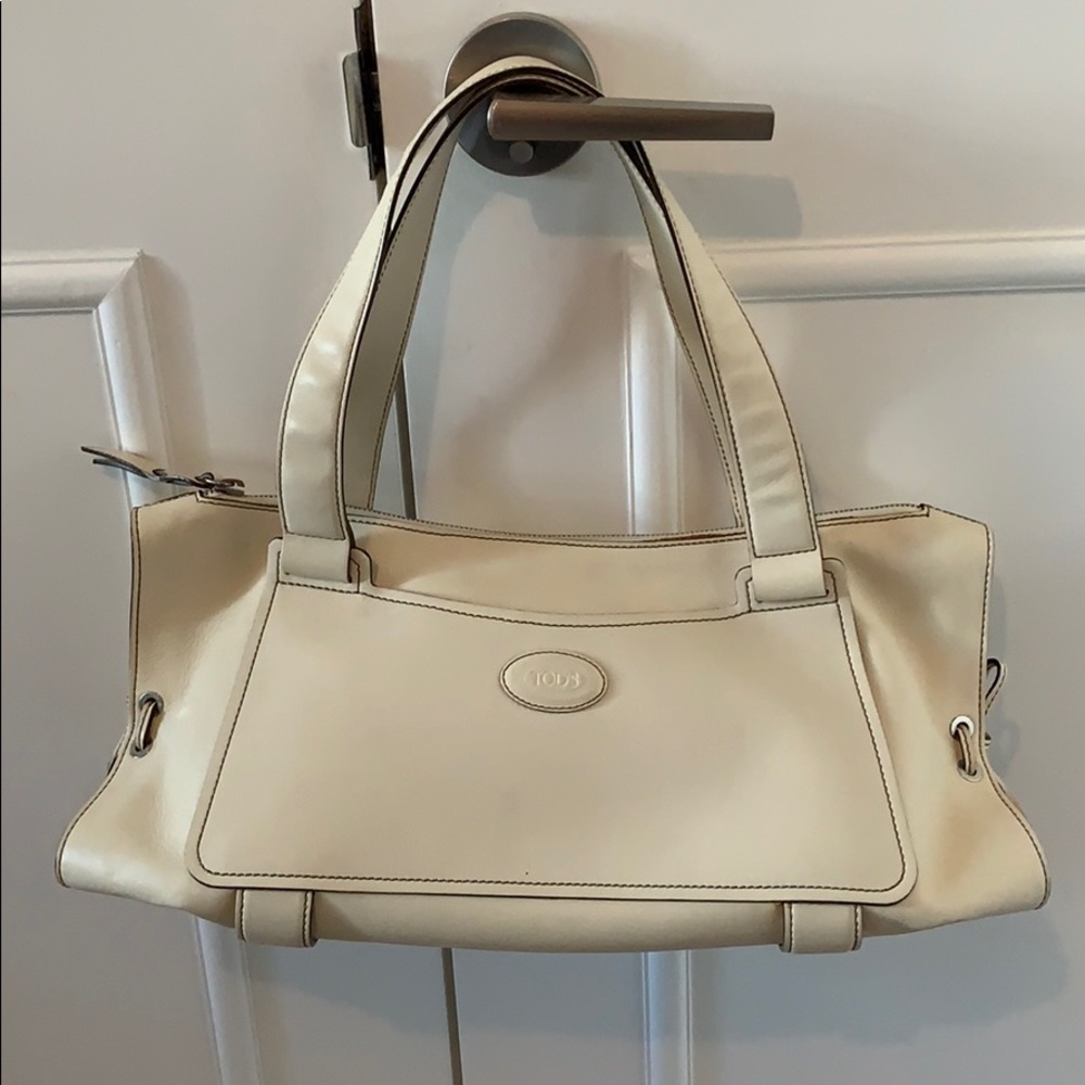 Tod’s Vintage Beige Leather Handbag - Picture 3 of 16